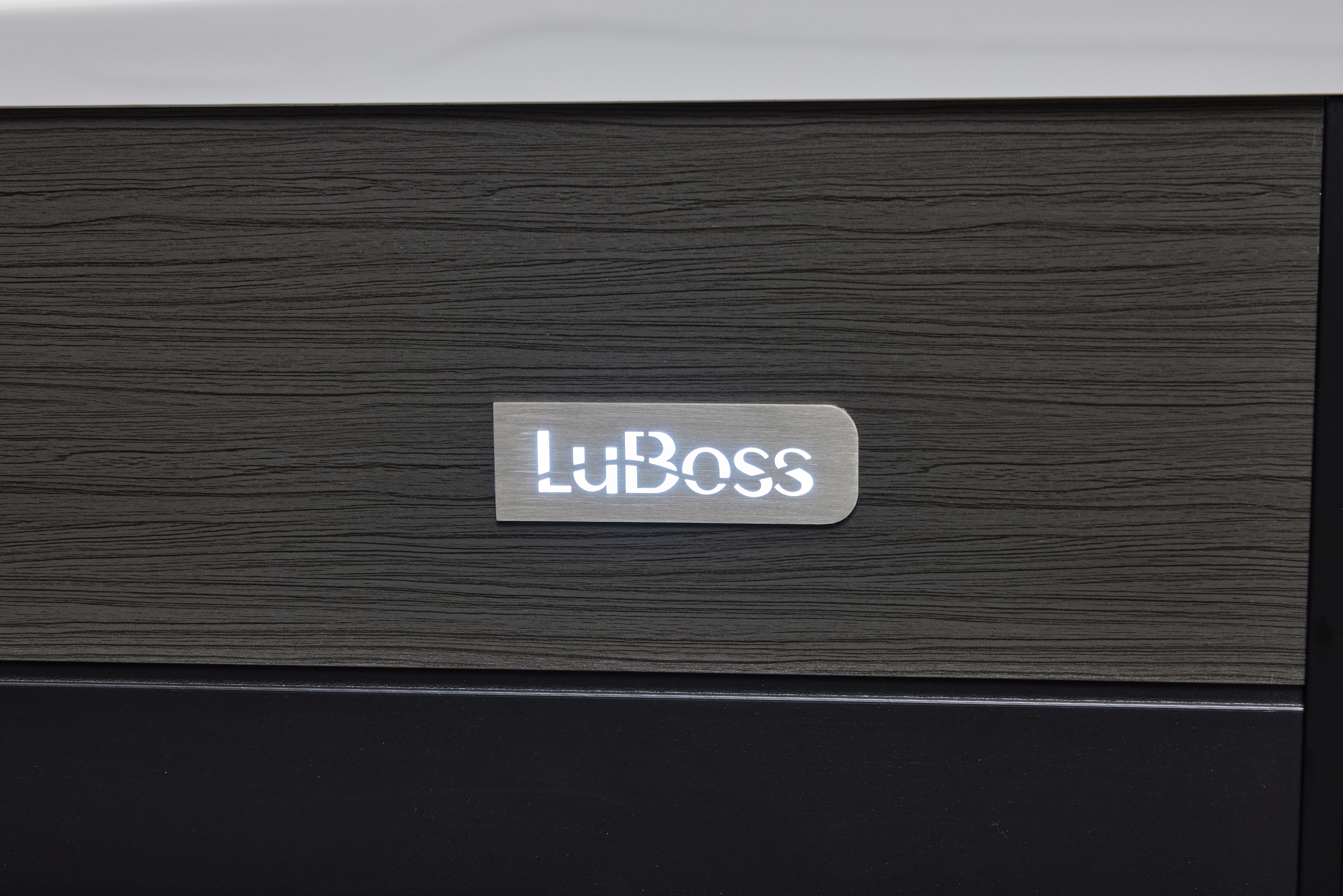 LuBoss Outdoor Whirlpool Modell LuBoss-596S Premium 220x220x90 cm LxBxH 