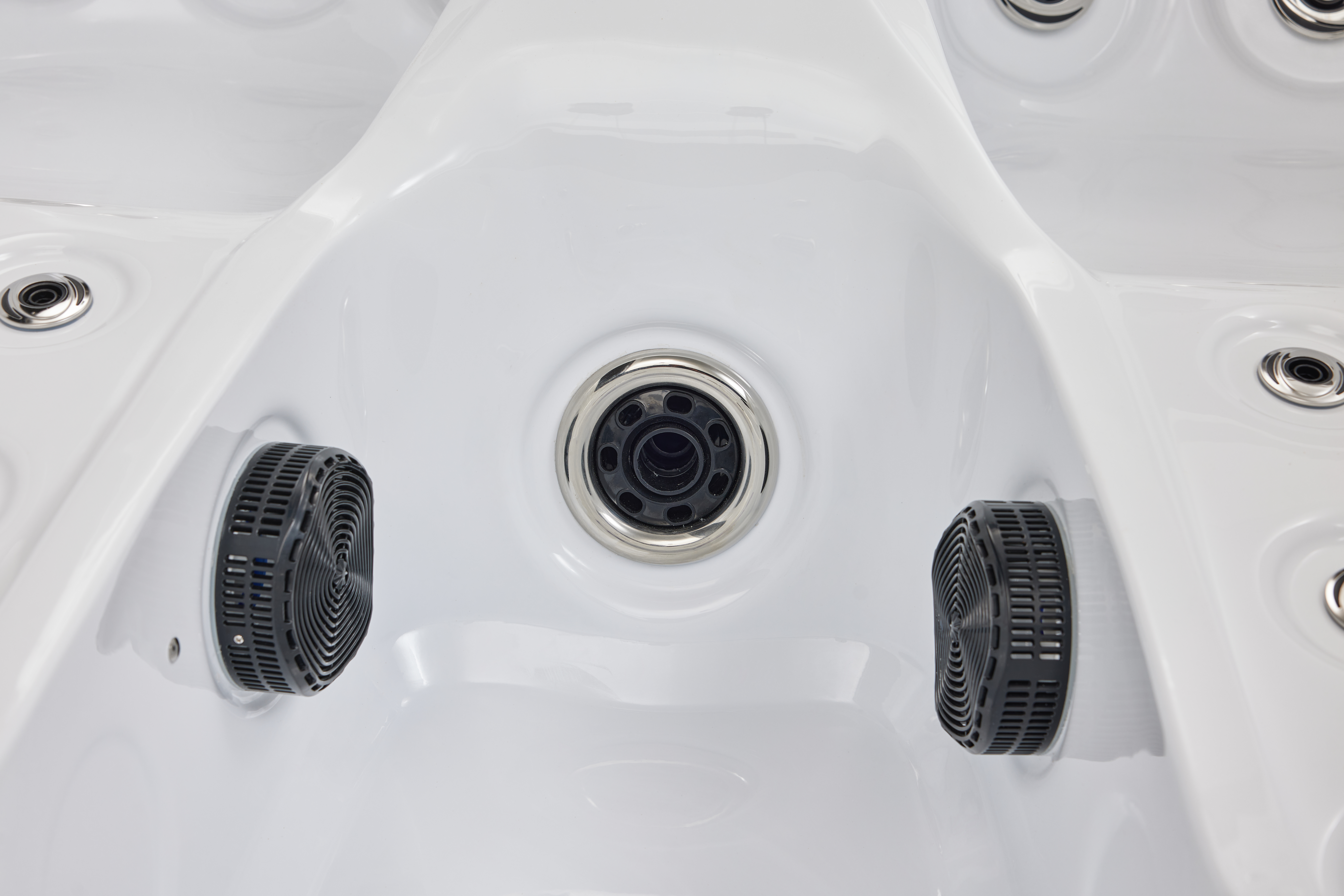 LuBoss Outdoor Whirlpool Modell LuBoss-696S Premium 215x155x90 cm LxBxH