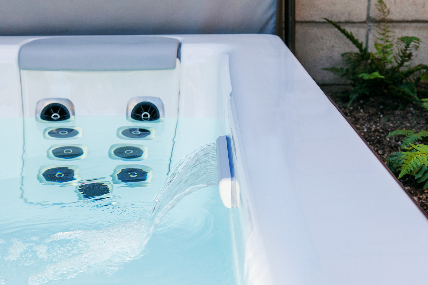 Bullfrogspas STIL7 Whirlpool 224x213x86cm