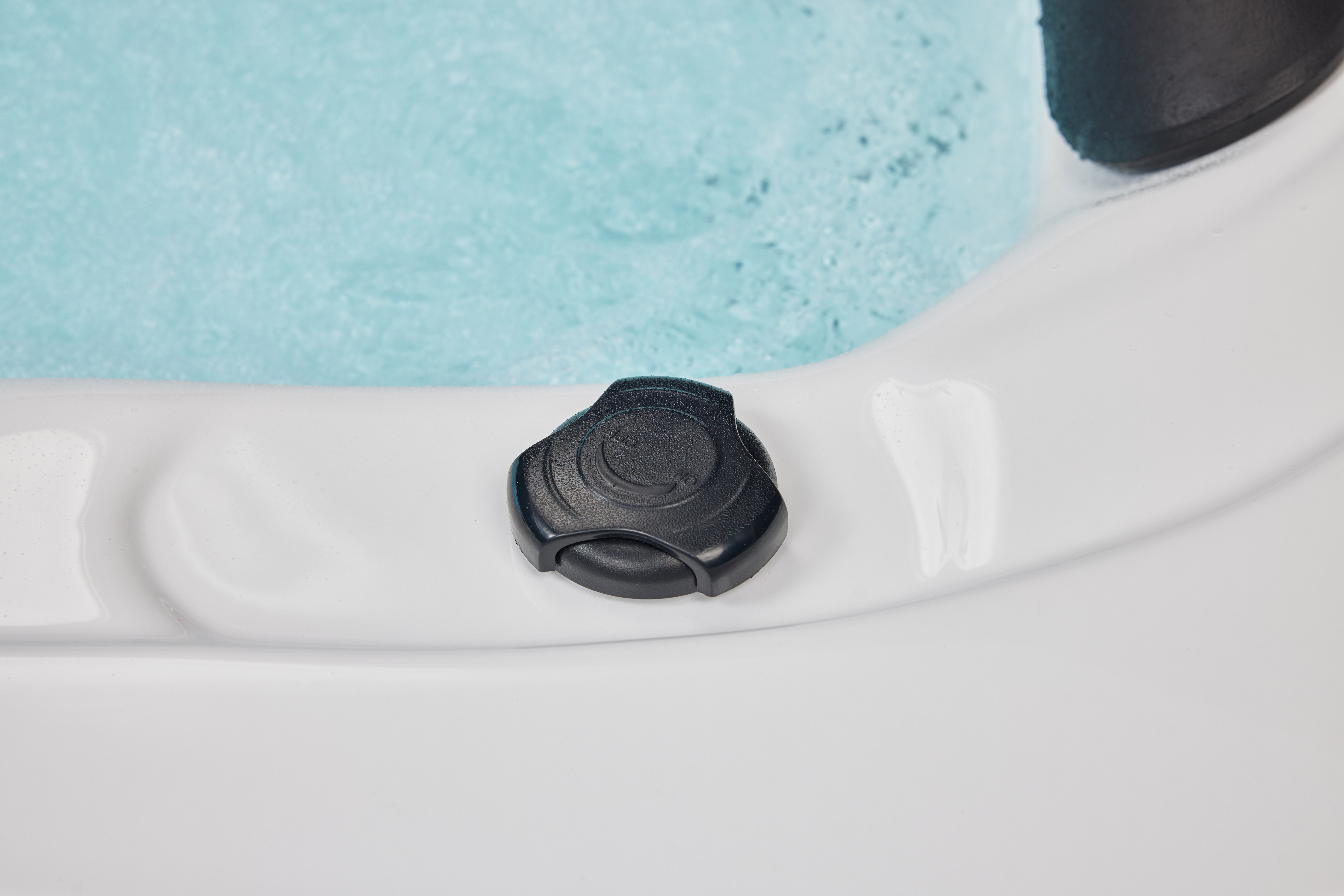 LuBoss Outdoor Whirlpool Modell LuBoss-596S Premium 220x220x90 cm LxBxH 