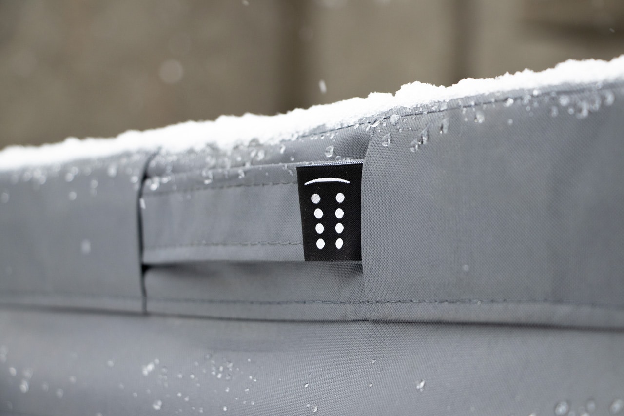 Patio-Performance_Cover_snow_1280